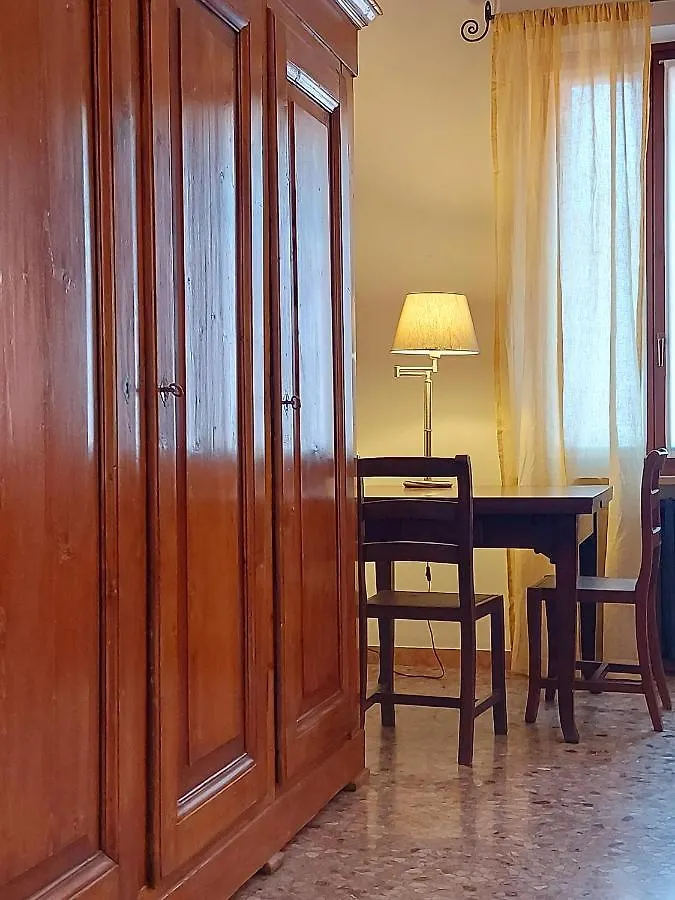Elle Palace - Simply Elegant Verona