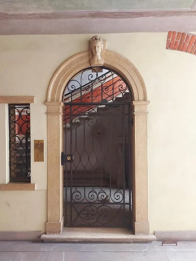 Elle Palace - Simply Elegant Verona