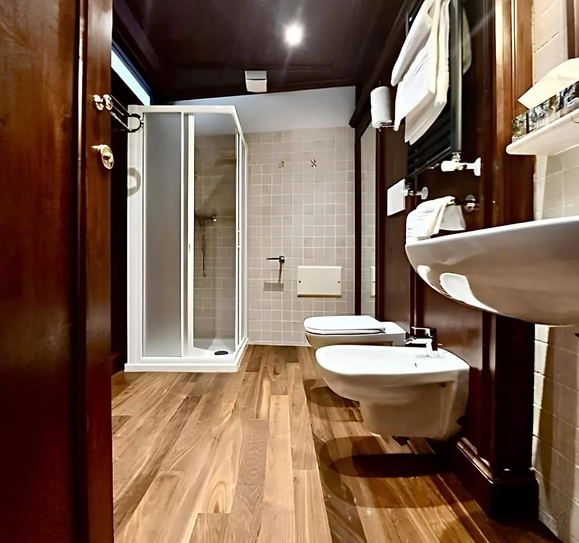 Elle Palace - Simply Elegant Verona 0*,