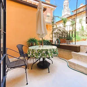 Fontanelle Terrace House Apartment