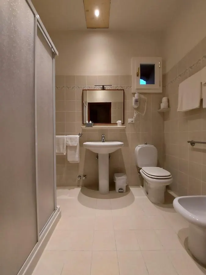 Elle Palace - Simply Elegant Verona 0*,  Italy